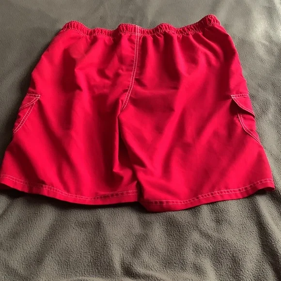 ot Revolution red swim trunks.  Size XL. - Picture 4 of 5
